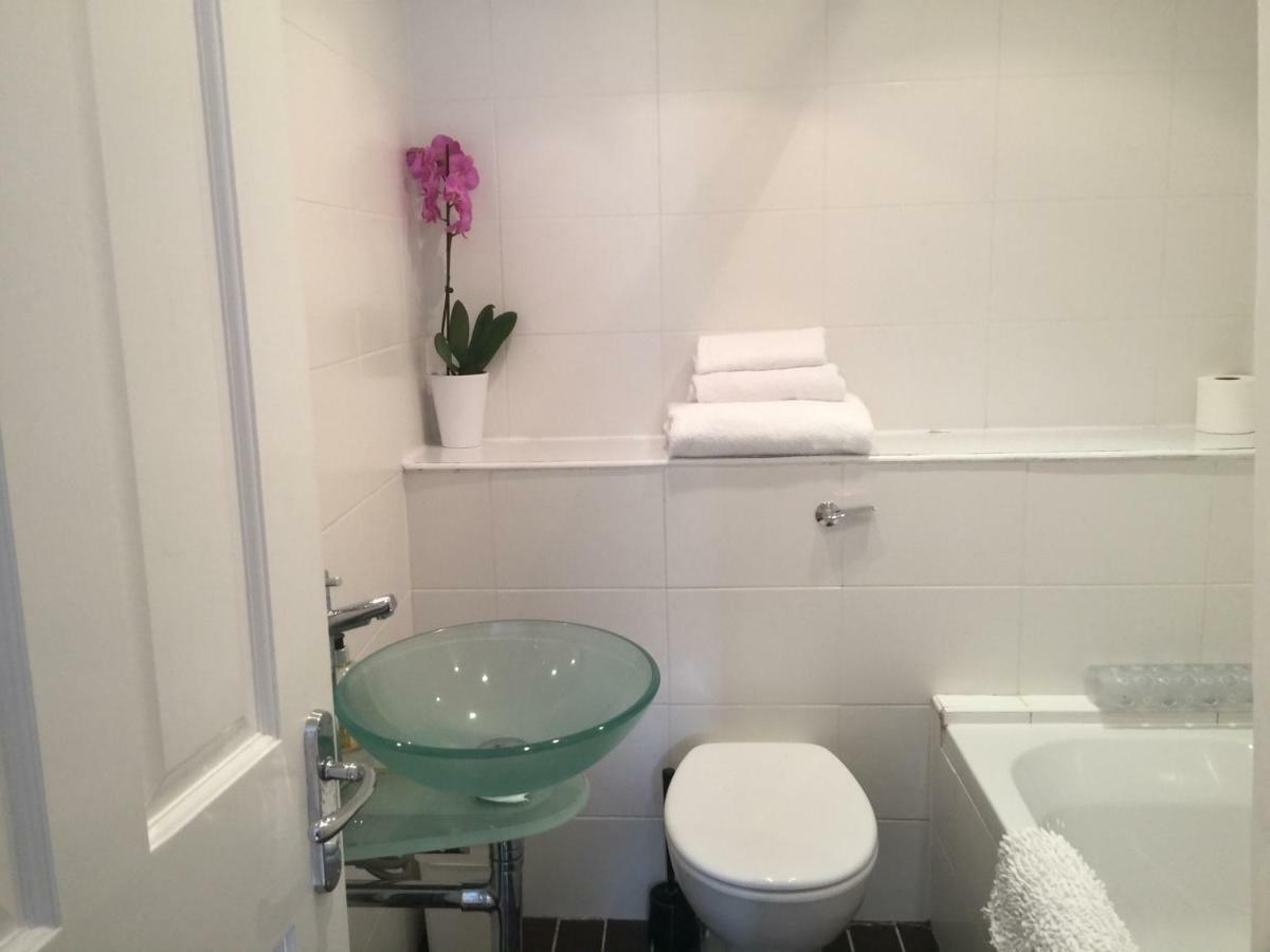 Strandview Beach Apartment Баликасъл Екстериор снимка