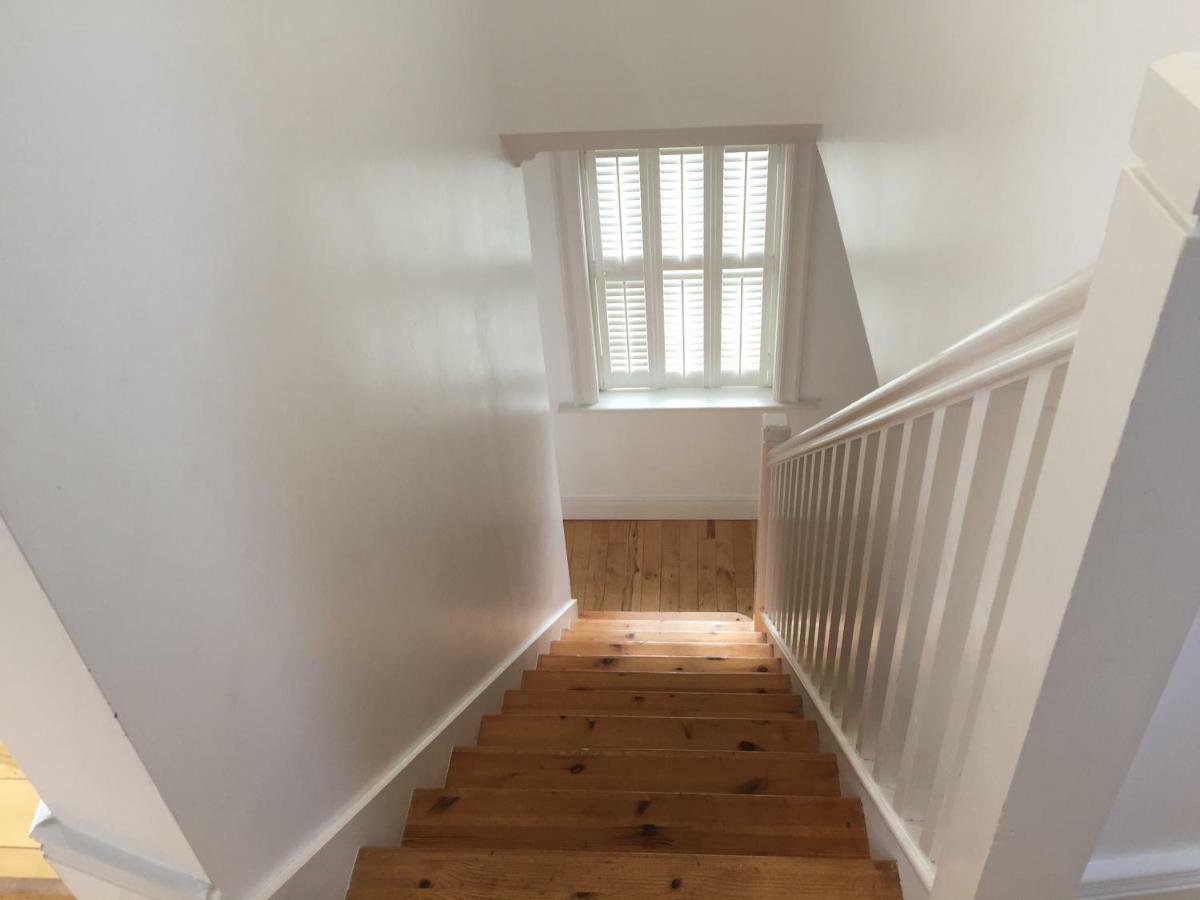 Strandview Beach Apartment Баликасъл Екстериор снимка