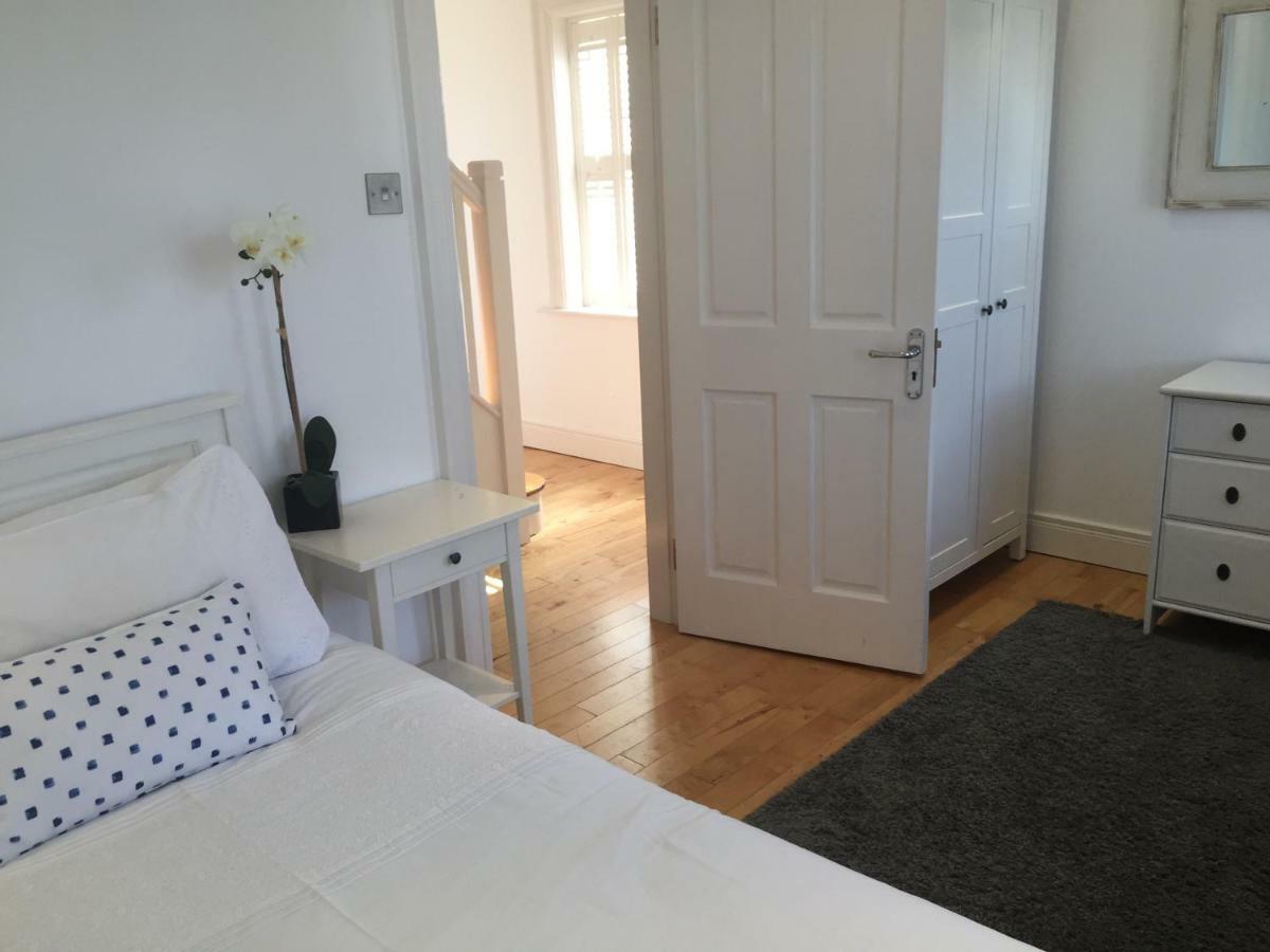 Strandview Beach Apartment Баликасъл Екстериор снимка