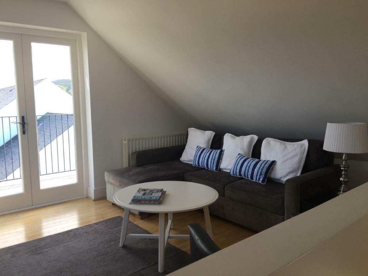 Strandview Beach Apartment Баликасъл Екстериор снимка