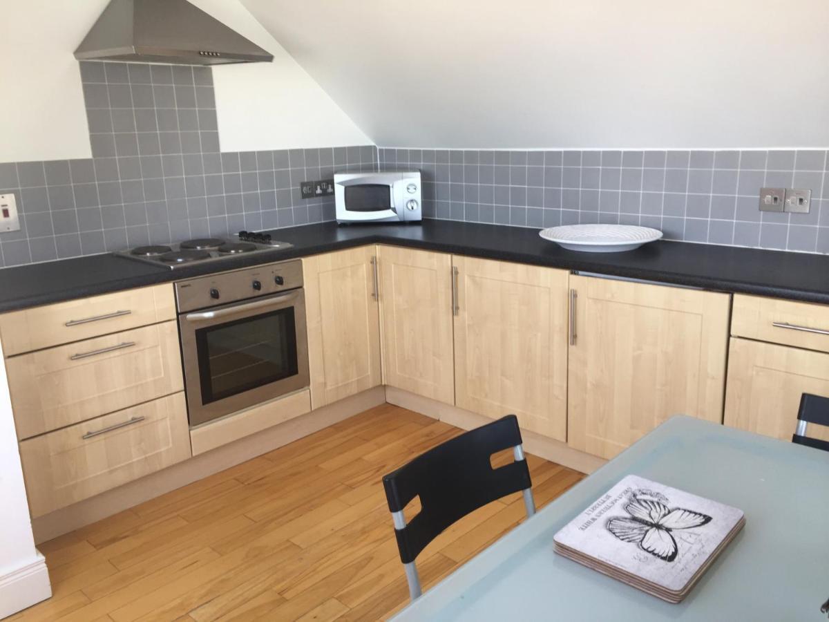 Strandview Beach Apartment Баликасъл Екстериор снимка