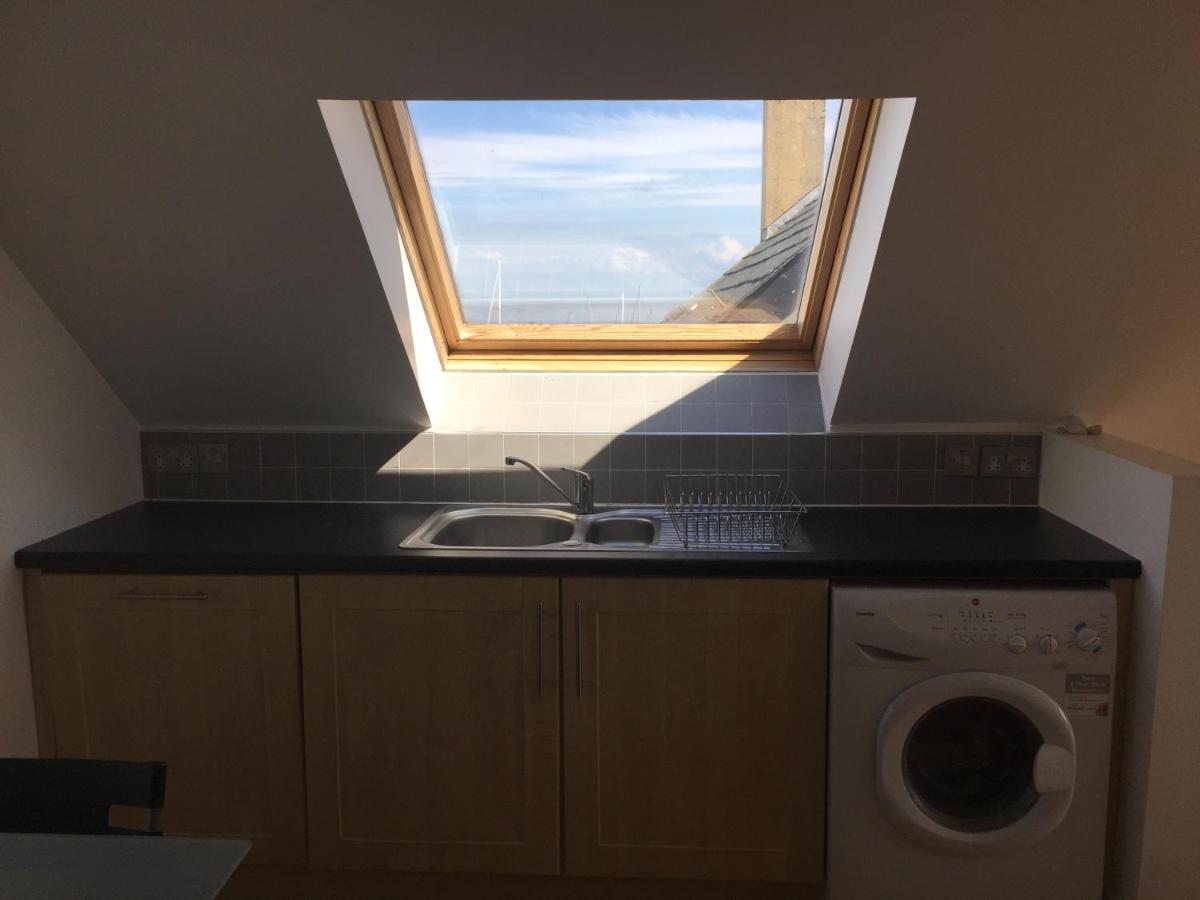 Strandview Beach Apartment Баликасъл Екстериор снимка